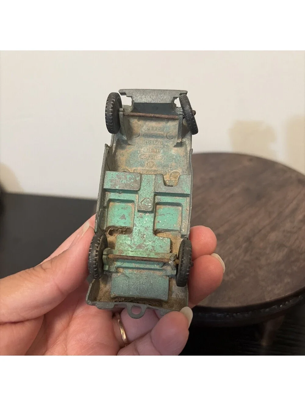 Tootsie toy army jeep from 1960s 5